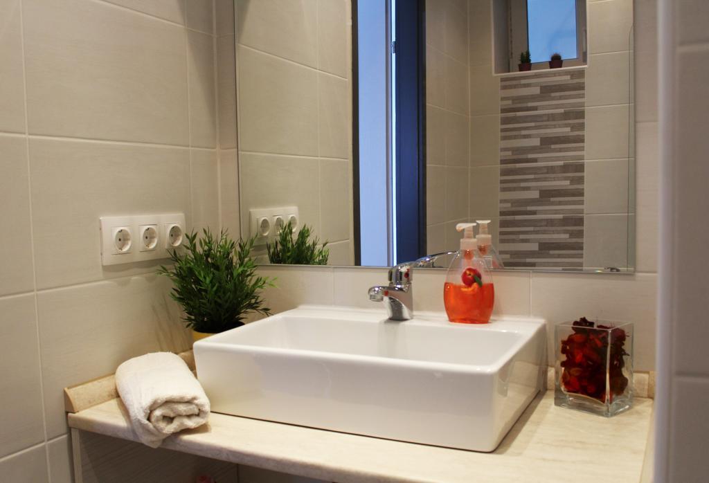 Broadway Center Rooftop View Apartment บูดาเปสต์ ภายนอก รูปภาพ