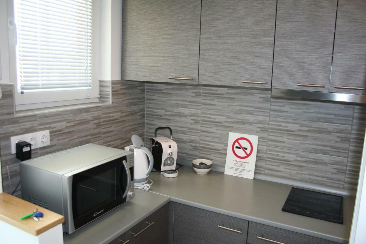 Broadway Center Rooftop View Apartment บูดาเปสต์ ภายนอก รูปภาพ